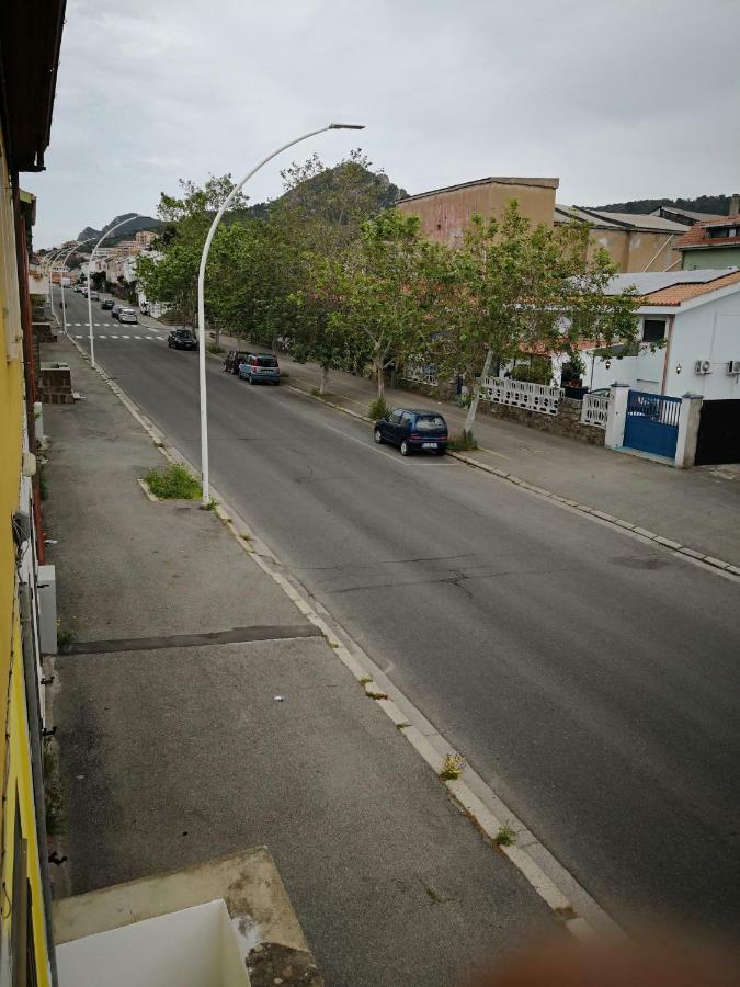 A Casa Di Rossano E Rossella Apartamento Carbonia Exterior foto